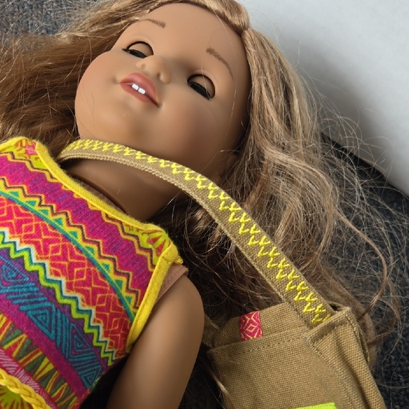 American Girl Doll Lea With Book - Picture 14 of 14